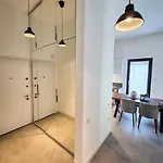 빌라 Suelo Flat