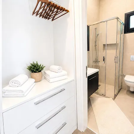 Vilă Suelo Flat