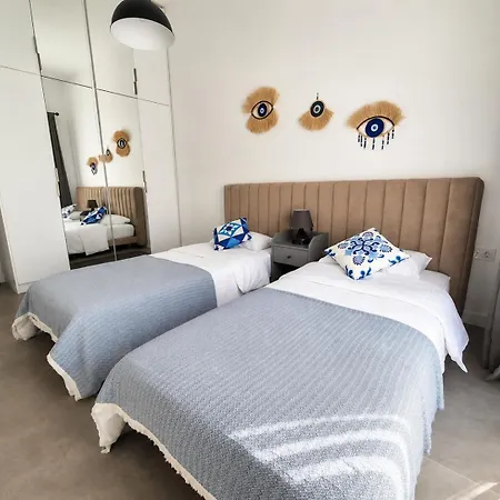 Suelo Flat Vilă *