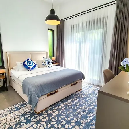 Apartment Suelo Flat